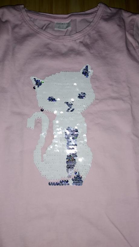 Tričko s meniacou cicou, f&f,134