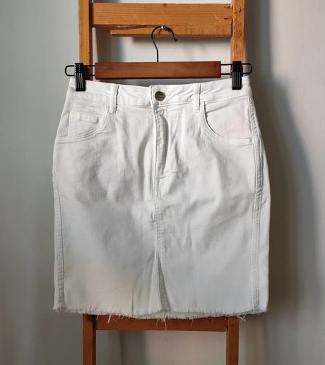 Také ženské k čiernemu body či tielku, denim,m