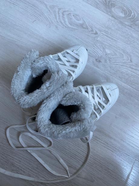 Korcule na lad dievcenske zn. oxelo, 32