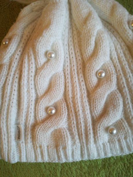 Čiapka s perličkami152 - 158, 152