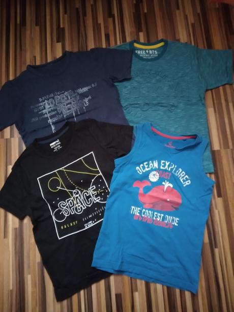 Letné tričká, 122