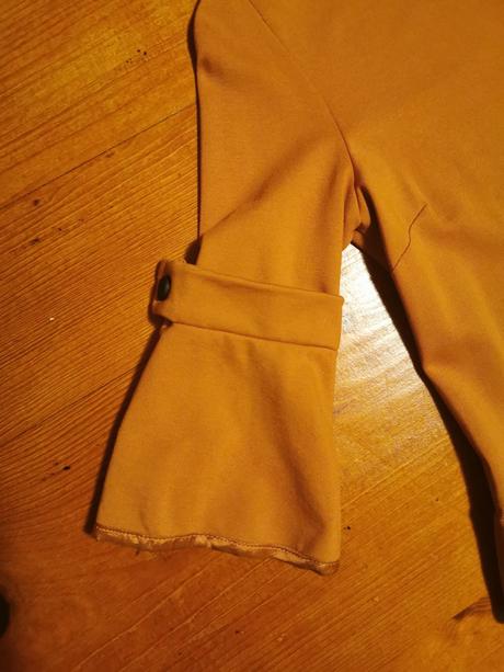 Krásne karamelové krátke šaty imperial, xs