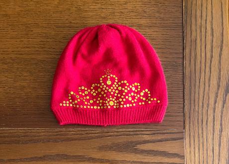 Teplá hrubšia čiapka s korunkou z flitríkov, h&m,98