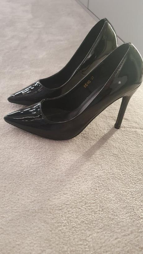 Čierne lakované lodičky, 37