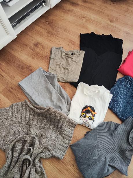 Balík dámskeho oblečenia m, m