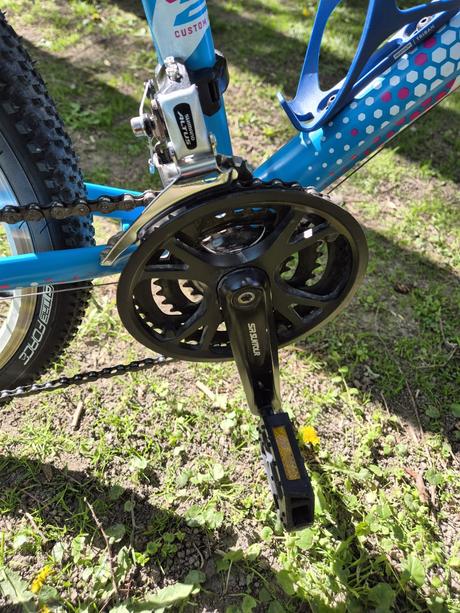 Rock machine catherine, 24