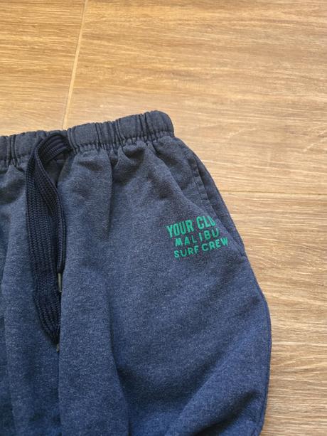 Tepláky č.140-146, 140