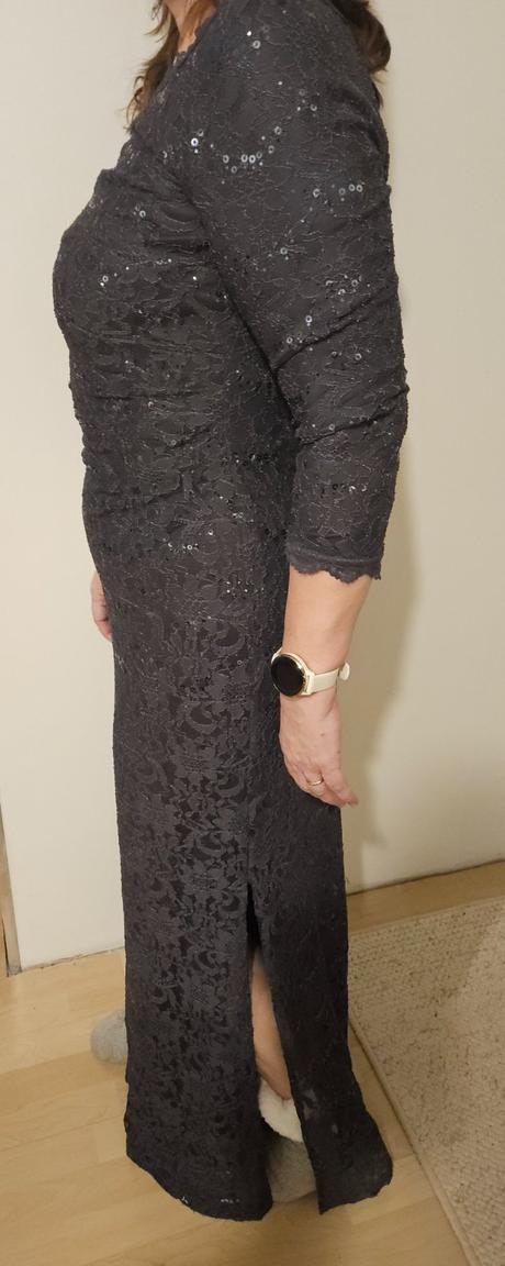 Spoločenské šaty, 42