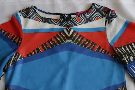 Šaty - bezchybný stav, l