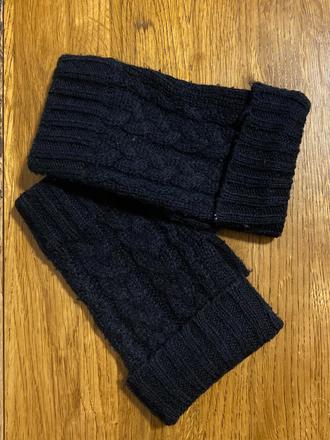 Čierne bezpalcové rukavice,