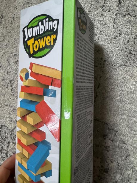 Spin master jumbling tower, 