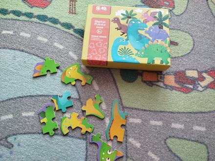 Puzzle dinosaury,