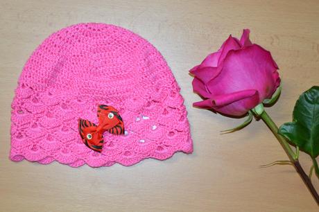 Háčkovaná čiapočka s kvetom, <50 - 158