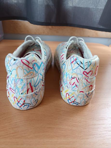 Dievčenské tenisky, baťa,33