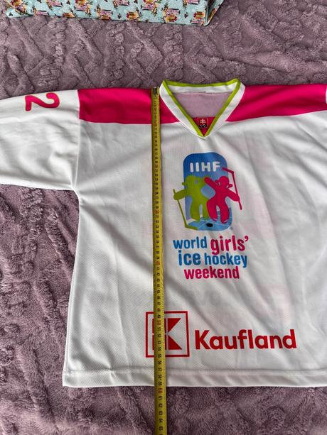 Dievčenský hokejový dres, 134