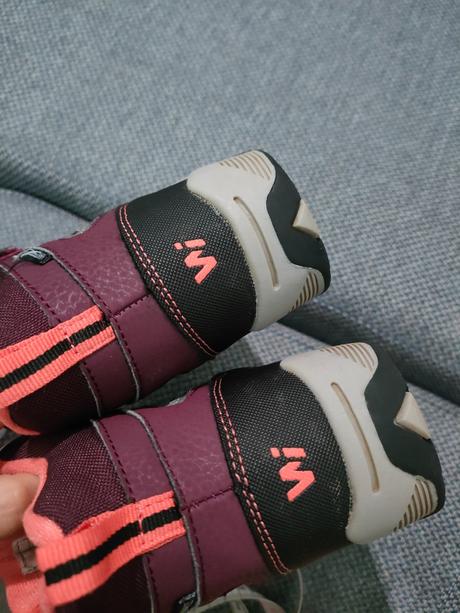 Kvalitné čižmy, 28