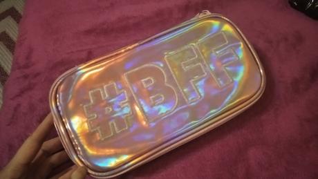 Ružovy peračník bff,