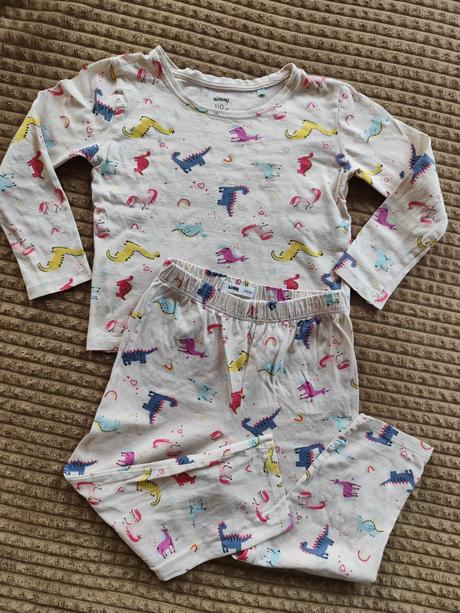 Pyžamko, sinsay,110