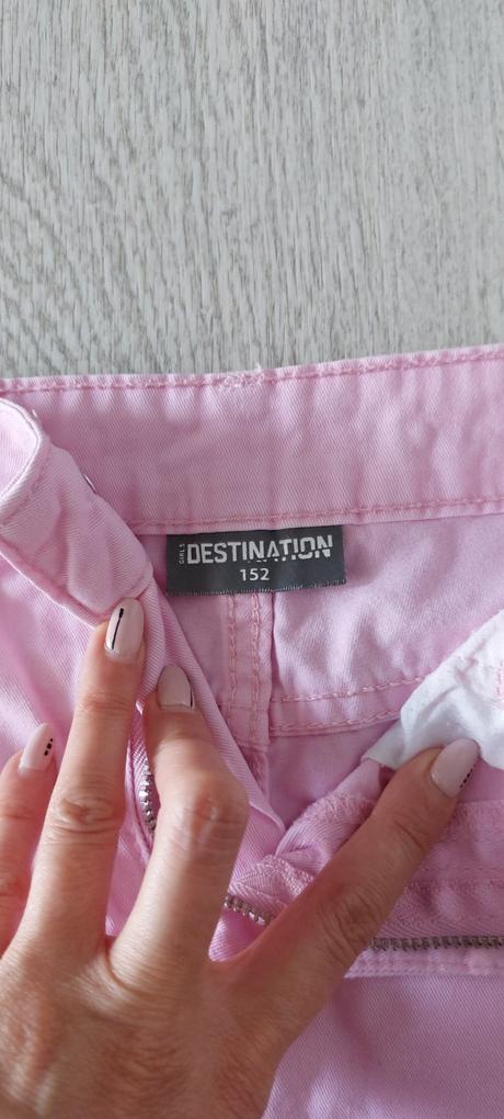 Krasne kraťasy, 152