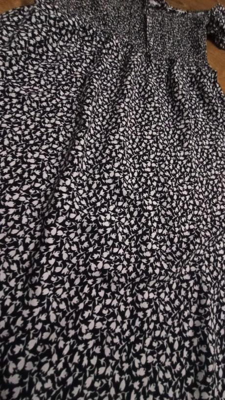 Šaty málo nosené veľk. m, m