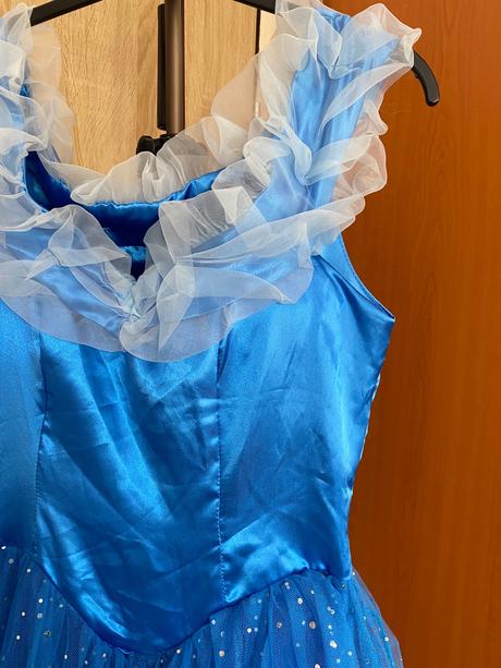 Spoločenské šaty, m