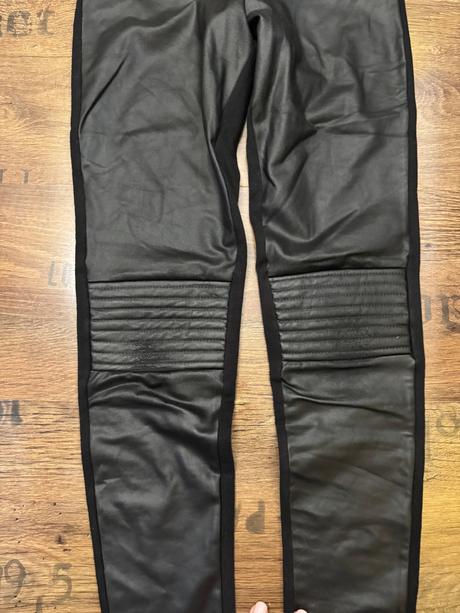 Koženkové legíny calzedonia 9-10rokov, 134