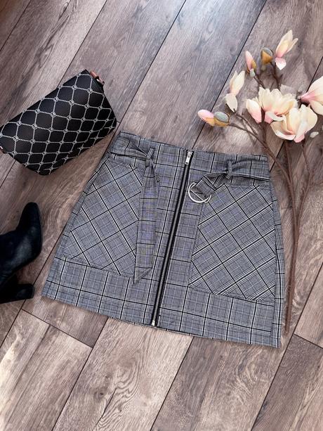 Sukňa stradivarius, stradivarius,m