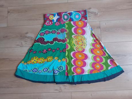 Sukna desiqual, desigual,38