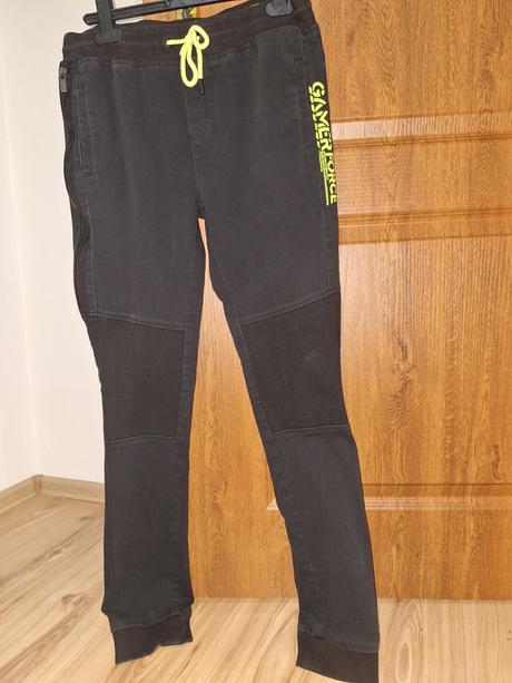 Nohavice, chapter young,176