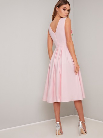 Púdrové šaty s kvetinami, l