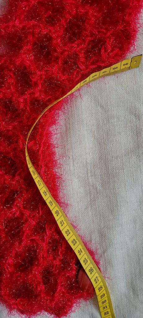 Háčkované goliere,