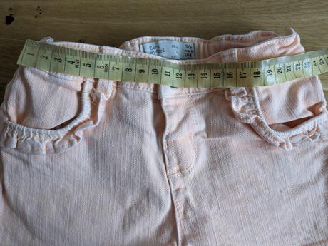 Riflové kraťasy s volánikmi, zara,104