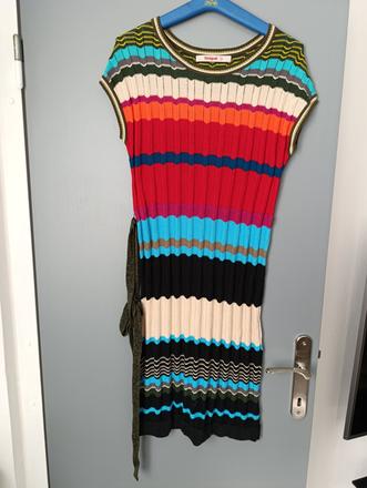 Ikonické pletené šaty., desigual,36