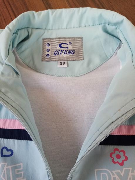 Tenké bundičky, 104