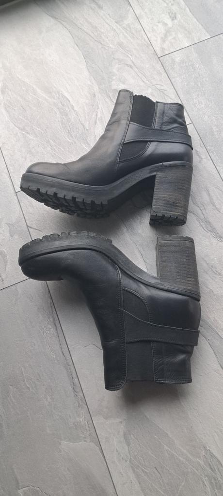 Členkove kozene cizmy, 40