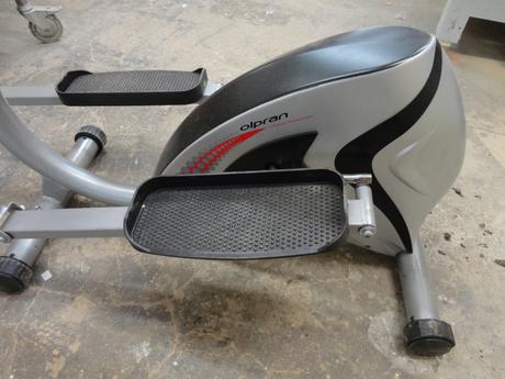 Trenažér eliptický,