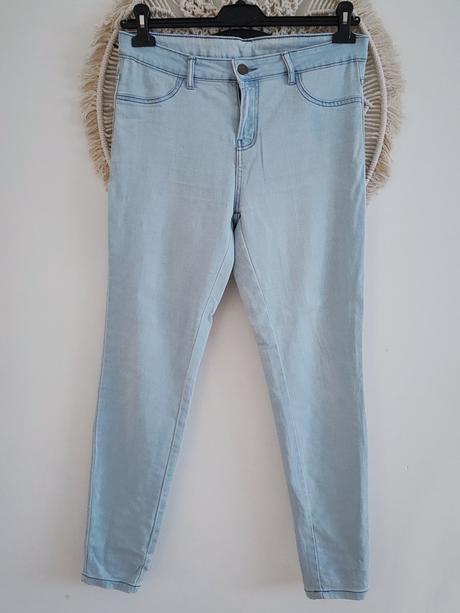 Svetlomodré džínsy, l