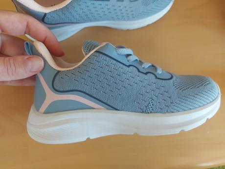 Dievčenské tenisky 33, 33