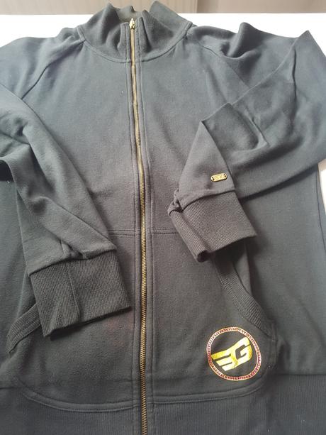 Bunda golddigga, 176