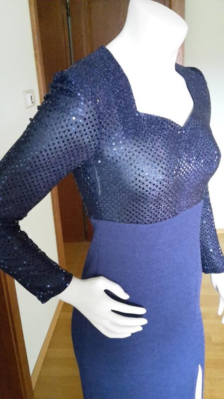 Spoločenské šaty, m