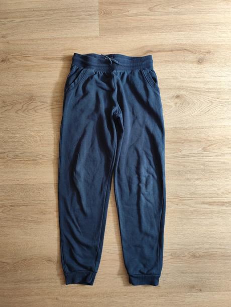 Tepláky, primark,152