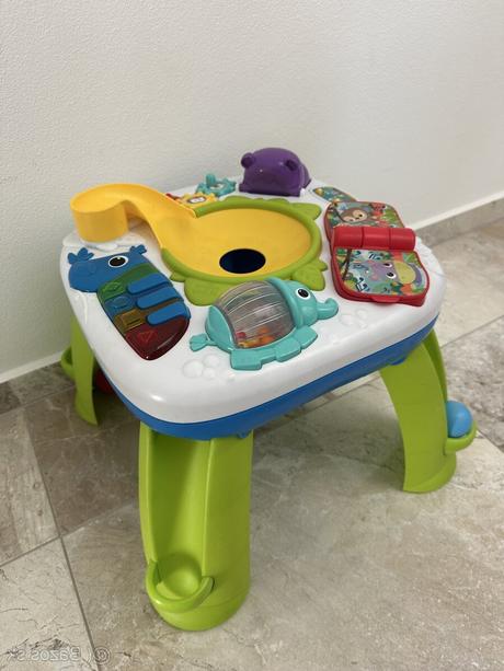Hrací stolík fisher price, 