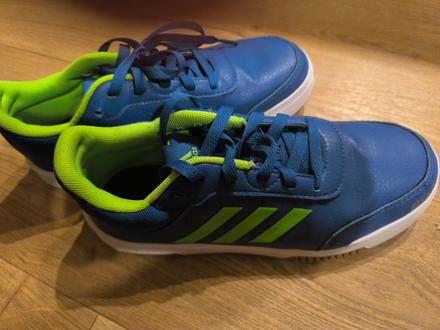 Málo nosené tenisky, adidas,38