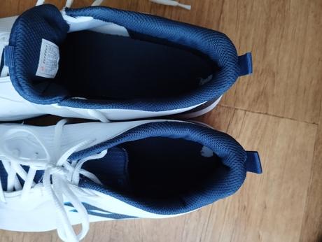 Tenisky v. 45,5, lotto,45