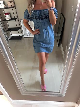 Modré šaty s výšivkou, m