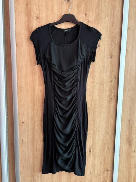 Čierne elastické šaty, f&f,34