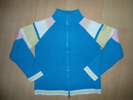 Bledomodry sveter, m