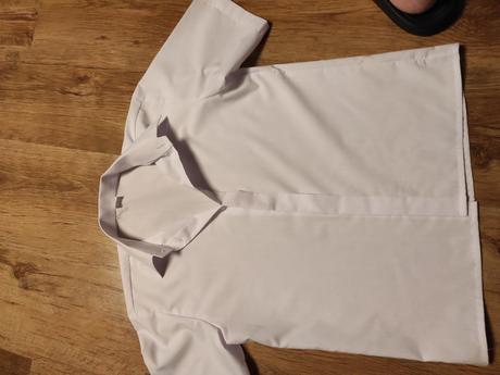 Slavnostná košeľa, 146