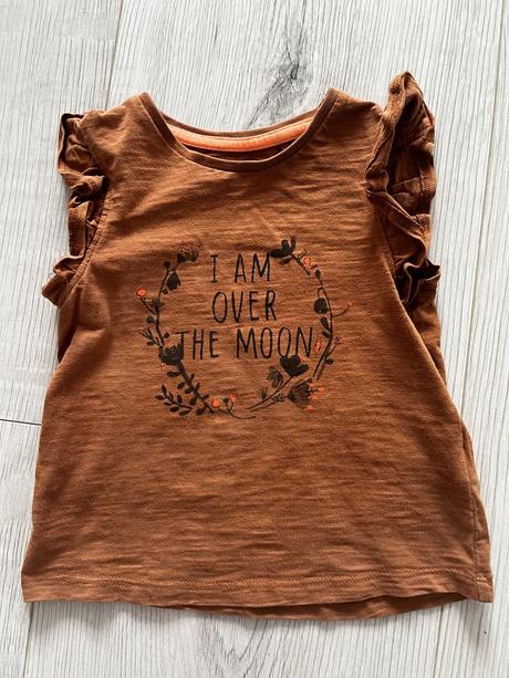 Hnedé tričko s volanmi, next,98