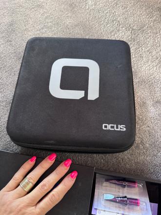 Strojček na tattoo acus, 